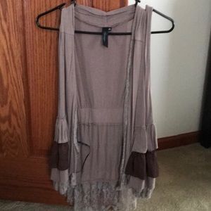 Adorable ruffle tail vest from the buckle